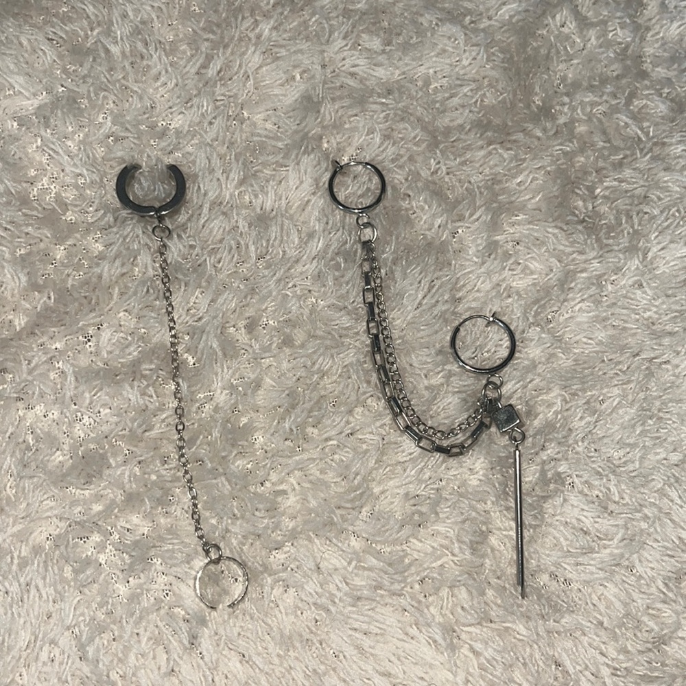 pair of dangly earrings with no piercing needed